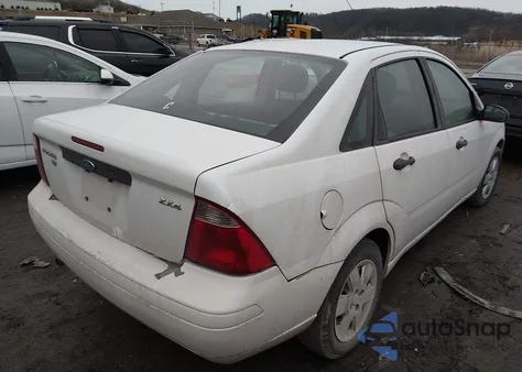 2006 Ford Focus Zx4 z USA, uszkodzony, nr VIN 1FAHP34N26W207250